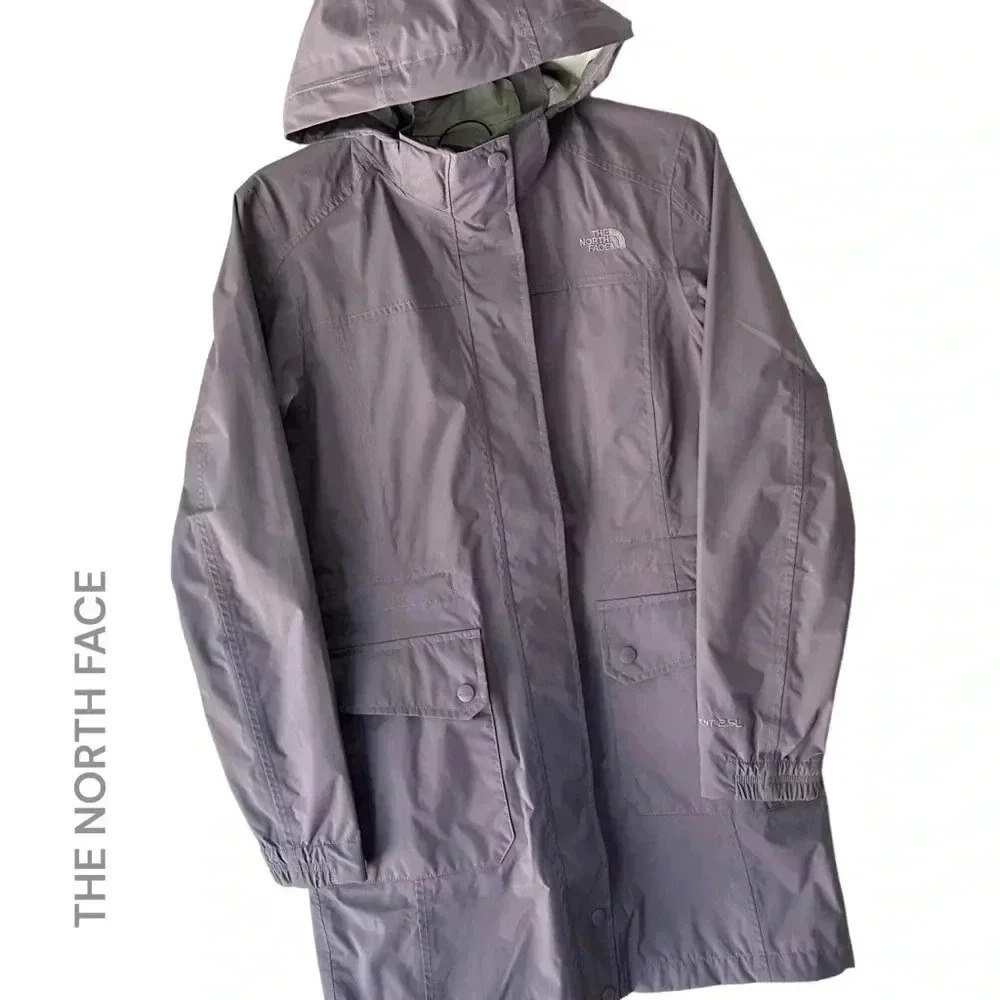 THE NORTH FACE NWOT HYVENT 2.5 L QUIANA WOMEN’S RAIN JACKET | SIZE: SMALL PETITE